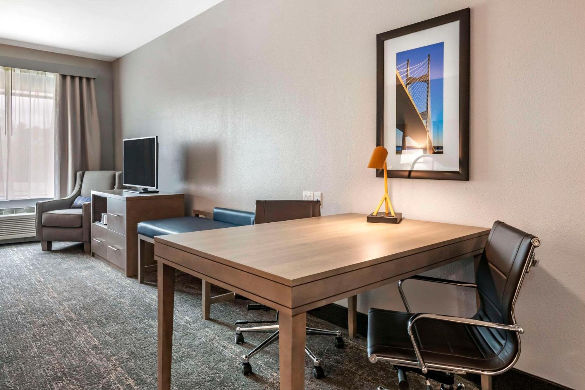 Comfort Inn & Suites Jacksonville - Orange Park Near Naval Air Station Ngoại thất bức ảnh
