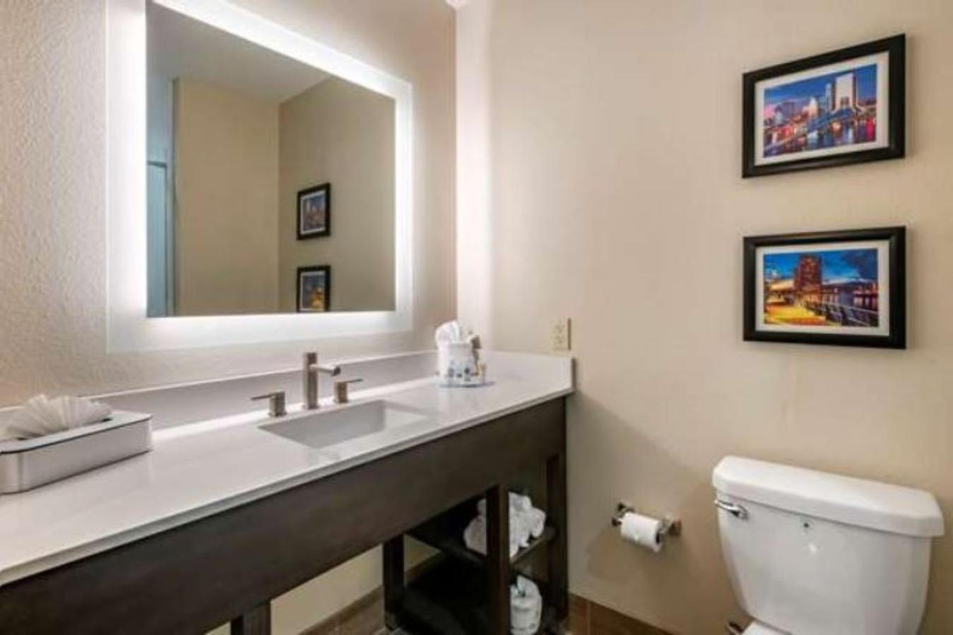 Comfort Inn & Suites Jacksonville - Orange Park Near Naval Air Station Ngoại thất bức ảnh