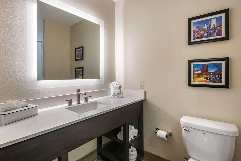 Comfort Inn & Suites Jacksonville - Orange Park Near Naval Air Station Phòng bức ảnh